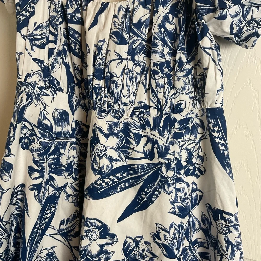 Abercrombie Ruched Puff Sleeve Blue Floral Print Mini Dress Size Medium NWT - Picture 5 of 16